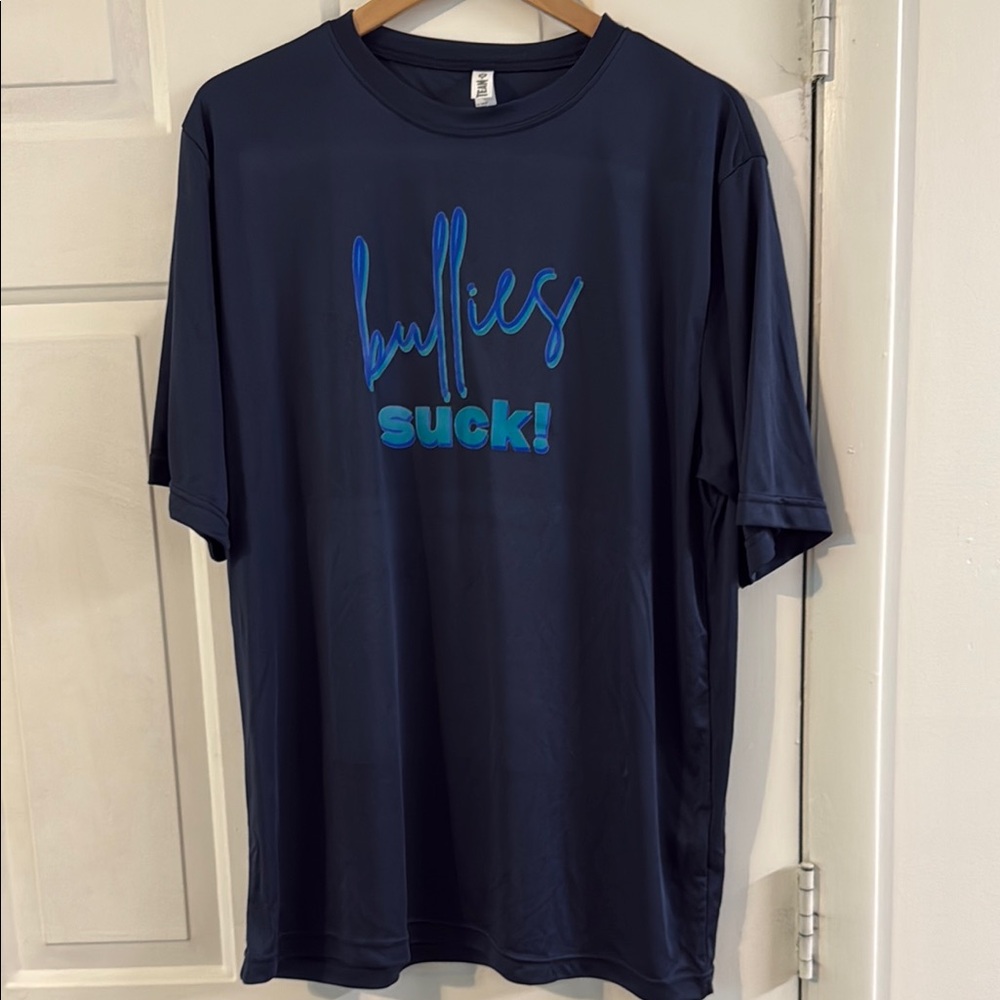 Make a statement with this Bullies Suck! Short Sleeve Casual Tee XL